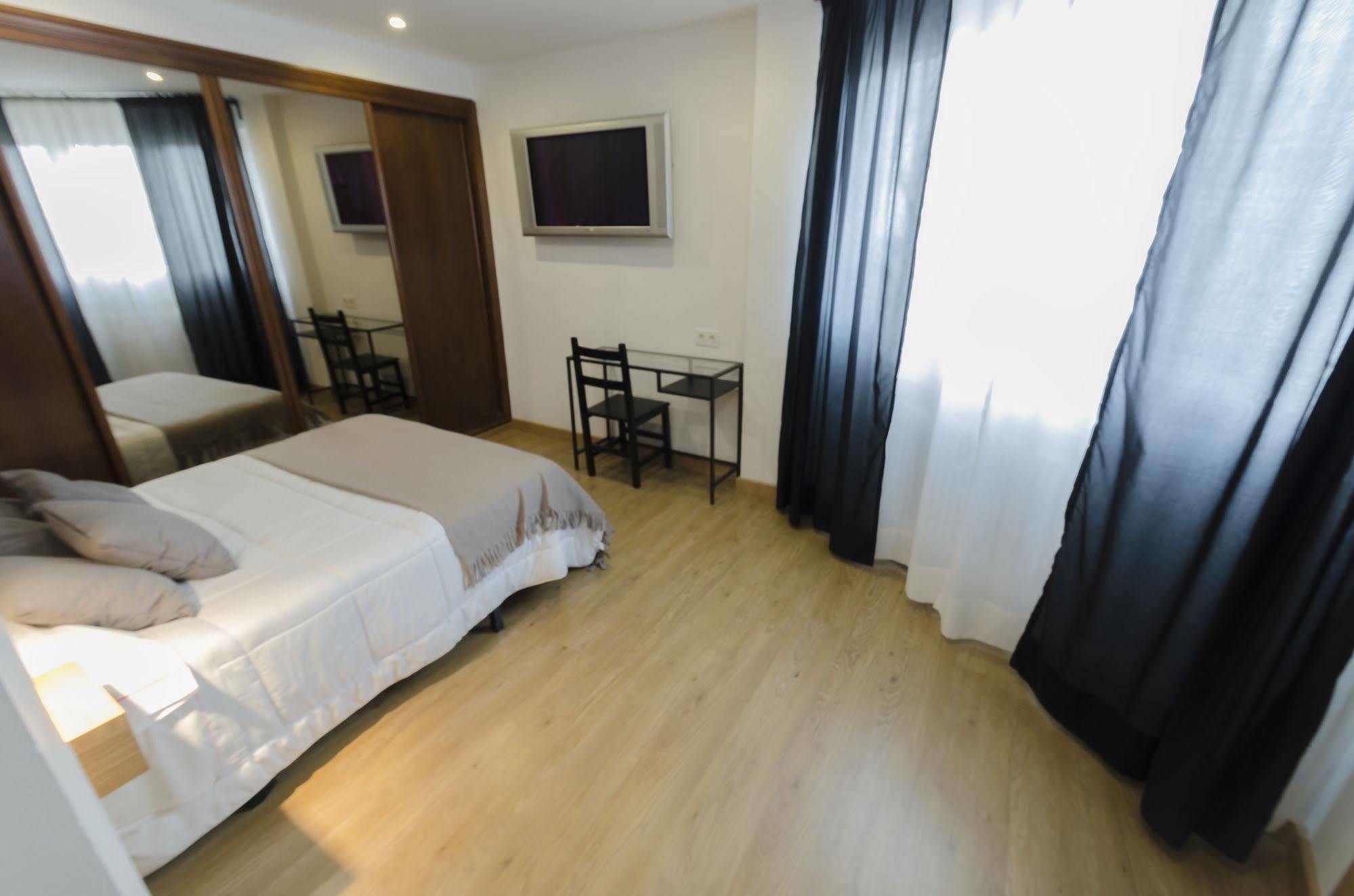 Hostal Libertad Gijon Exterior photo